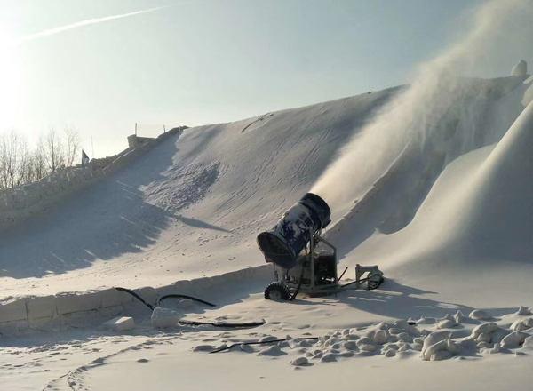 噴雪照片.jpg 噴雪照片.jpg